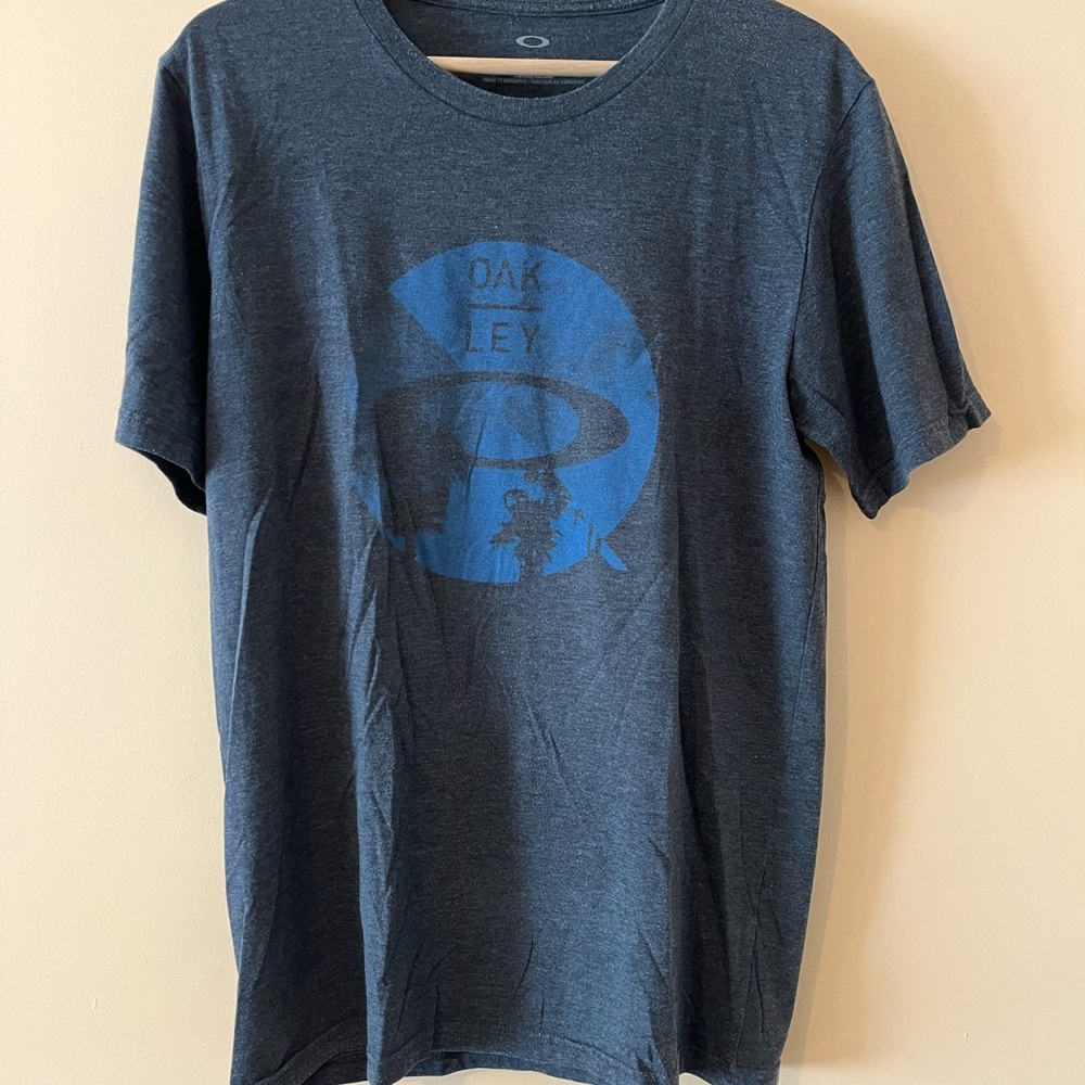 Oakley Men's Blue Graphic T-Shirt - Picture 2 of 5